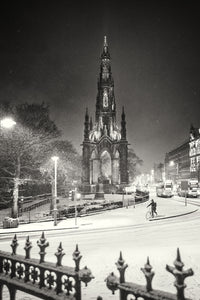 Edinburgh - Scott Monument in snow